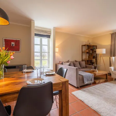 Rugana - Komfortplus Mit 2 Schlafzimmern Und Terrasse D12 درانسكي